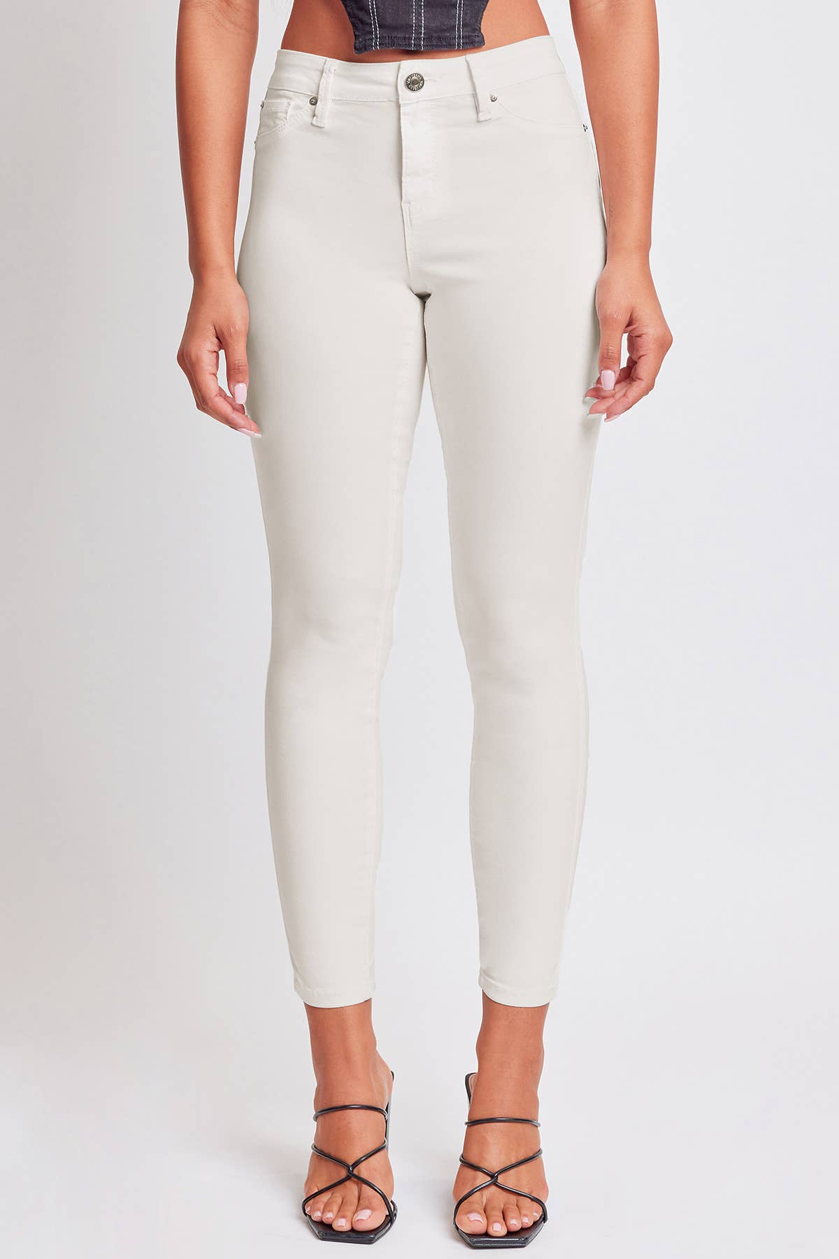 Hyperstretch Mid-Rise Skinny Jean: S / Junior / Shell Pink