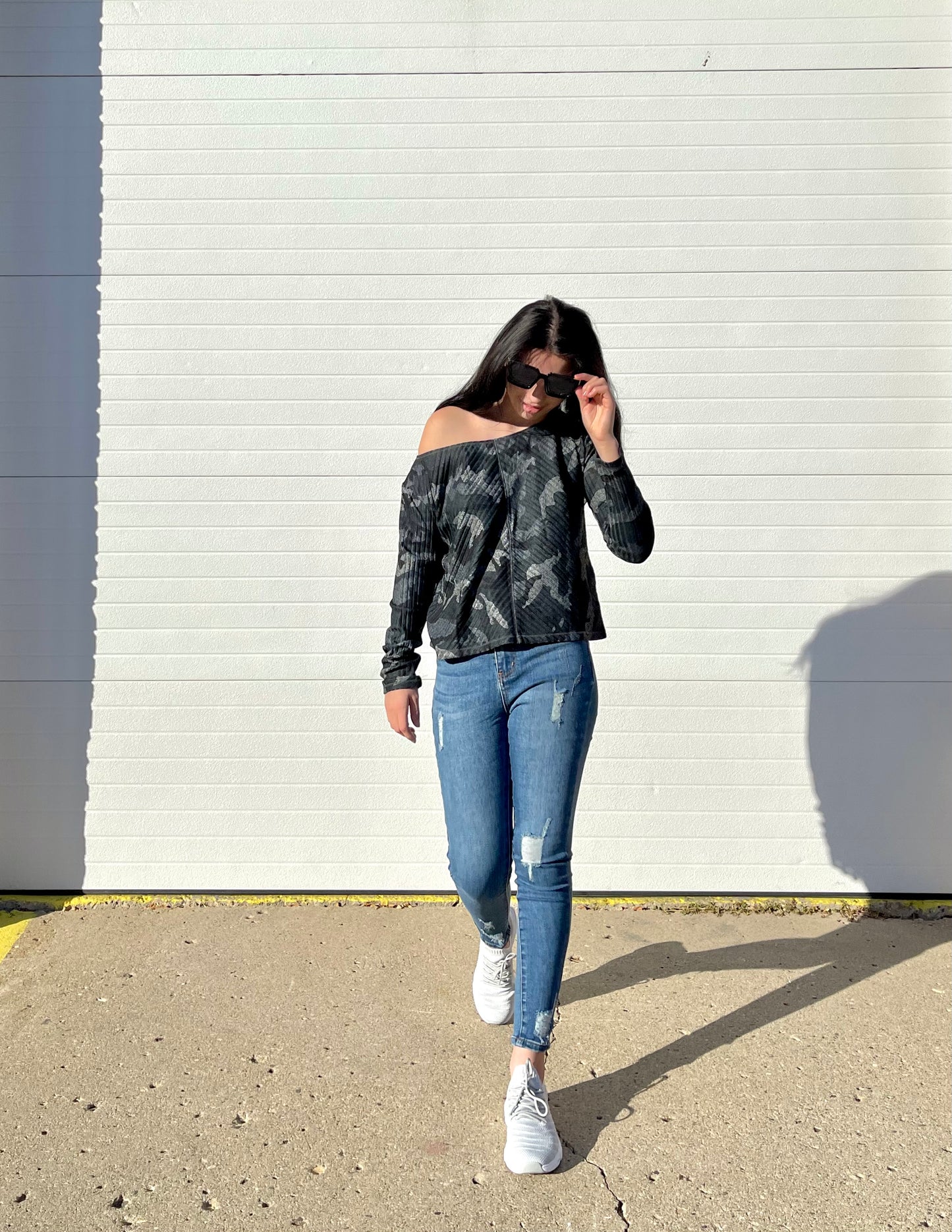 HEM AND THREAD- Camo Lightweight Sweater