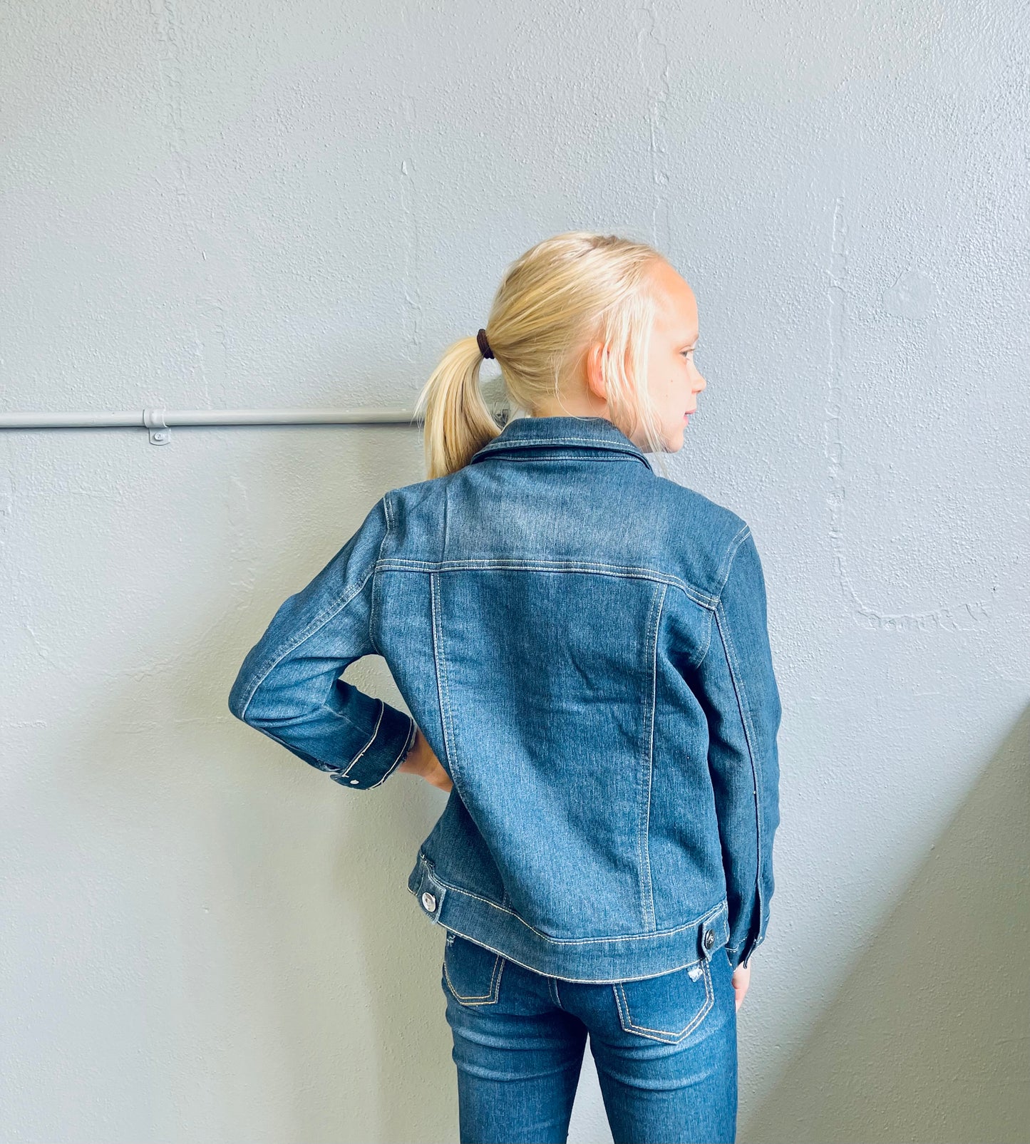 PINKLATTEE- Jean Jacket