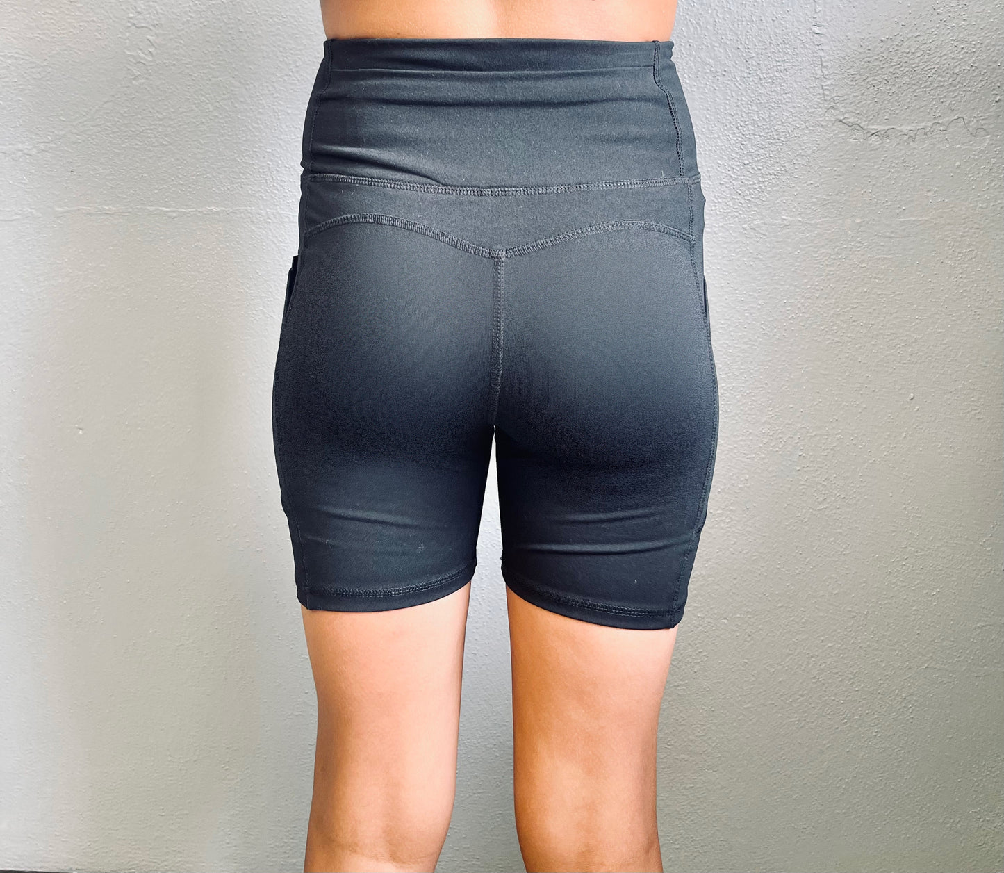MONO B- Essential Sweetheart Biker Shorts