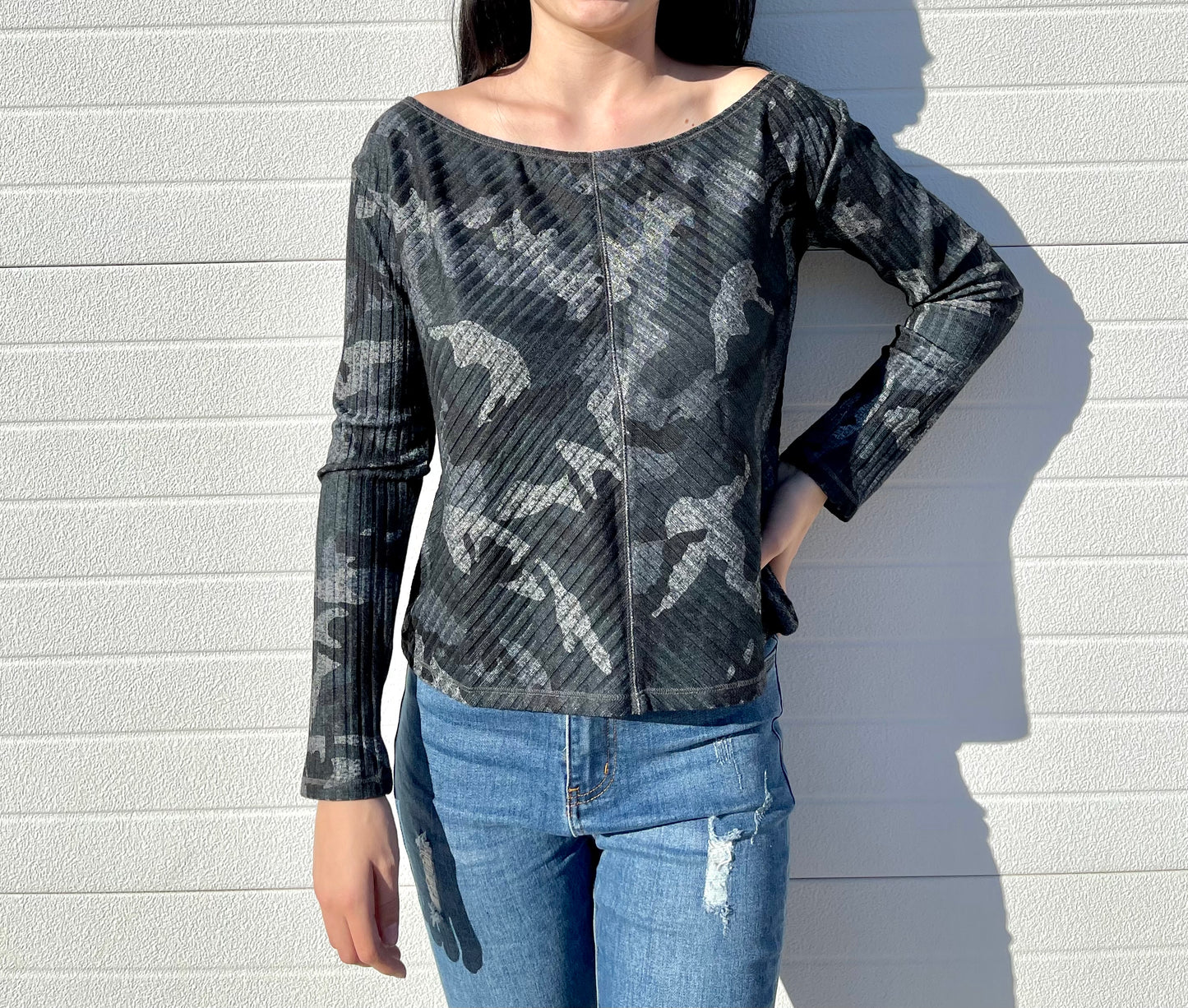 HEM AND THREAD- Camo Lightweight Sweater