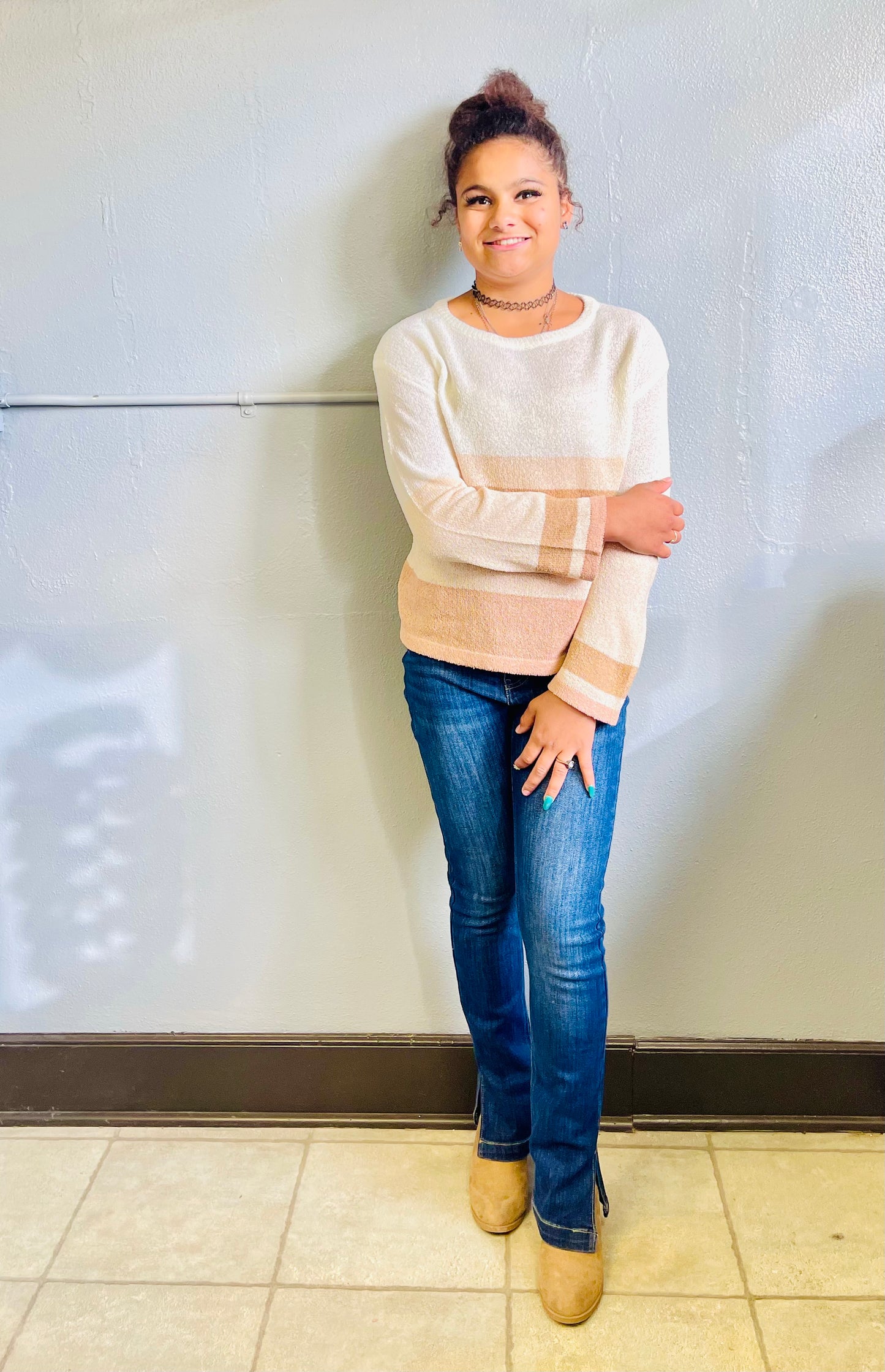 HEM AND THREAD- Neutral Sweater