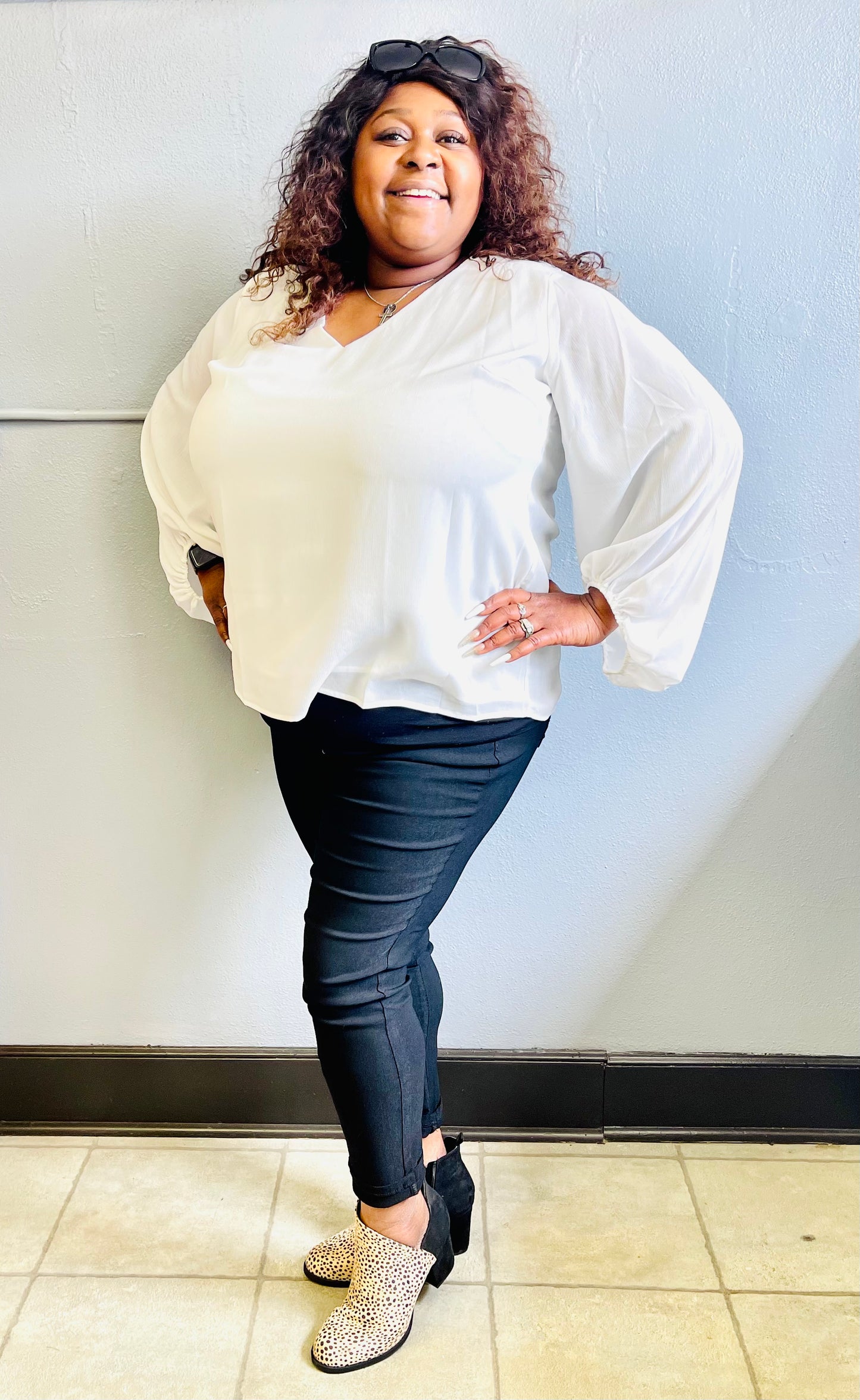MAIN STRIP- V Neck Bubble Sleeve Solid Top