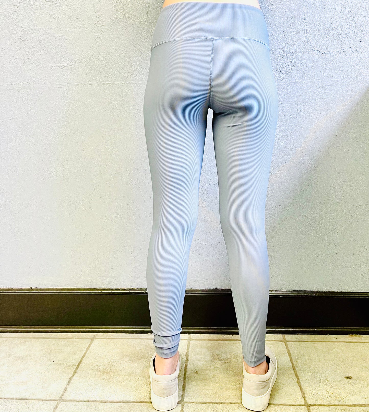 Mono B BRONZE - Micro Ribbed Lycra-Blend Highwaist Leggings