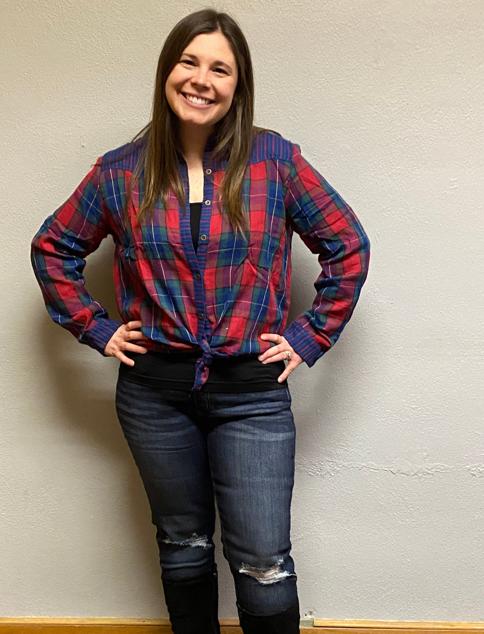 Umgee- Plaid Print Collared Button Up Top w/ Raw Scoop Hem