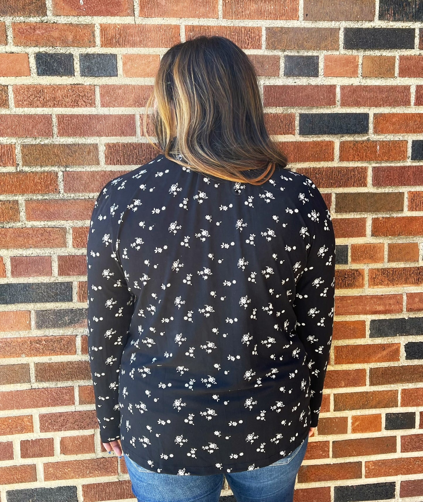 WHITE BIRCH- Long Sleeve Floral Print Knit Top