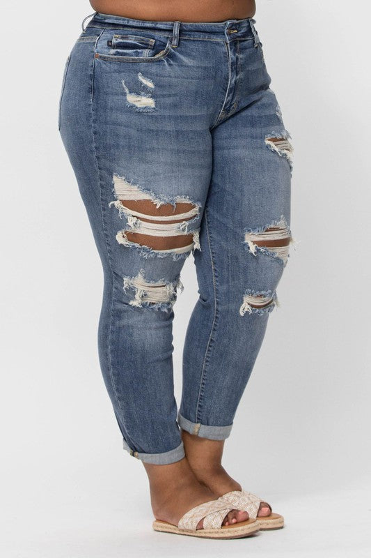 JUDY BLUE- Mid Rise Destroyed Boyfriend