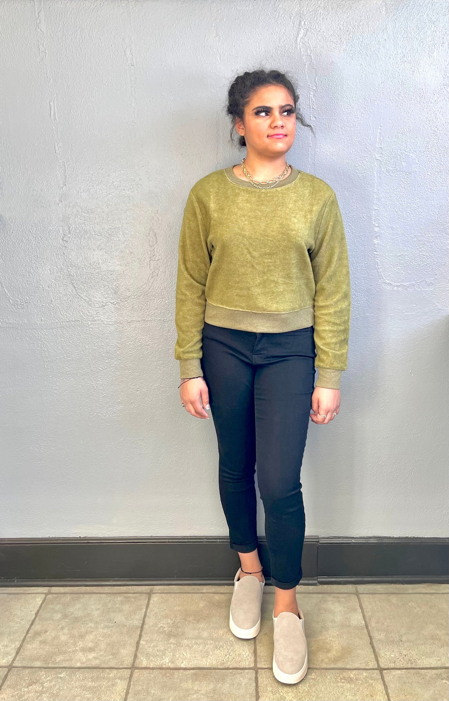 DOUBLE ZERO- Cropped Pullover Sweatshirt