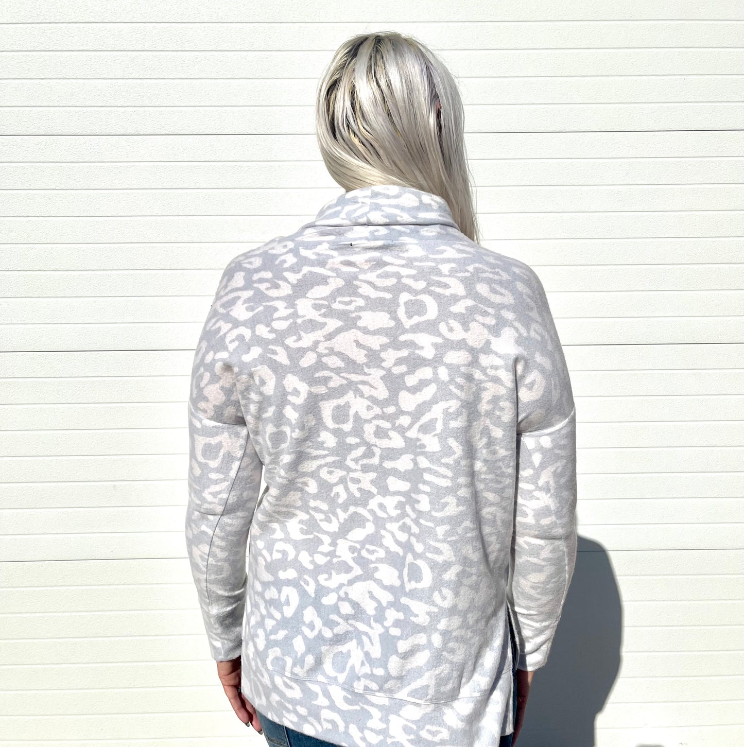 MITTOSHOP- Leopard Cowl Neck Pullover Sweatshirt