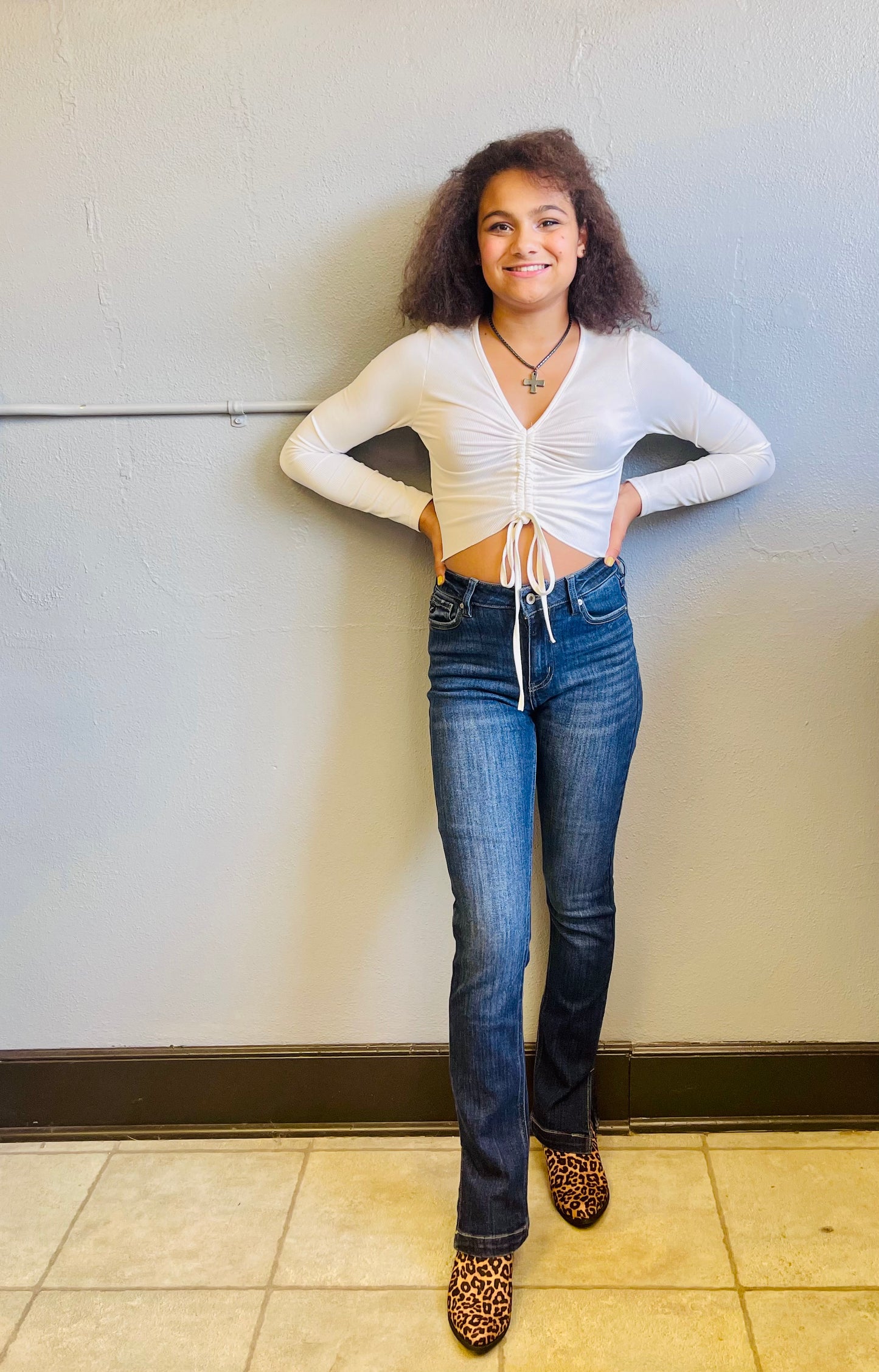Q.Z.Z. TRADING- Cropped LS V Neck w/ Ruched Front Detail