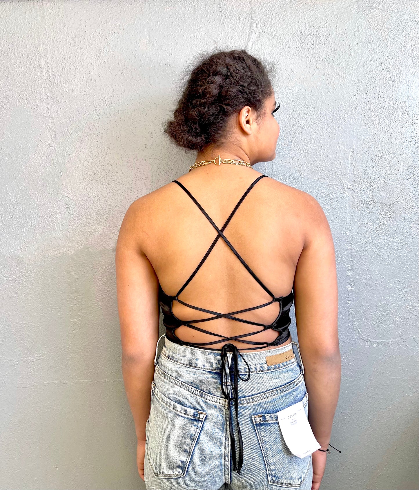 DOUBLE ZERO- Tie-Back Handkerchief Crop Top