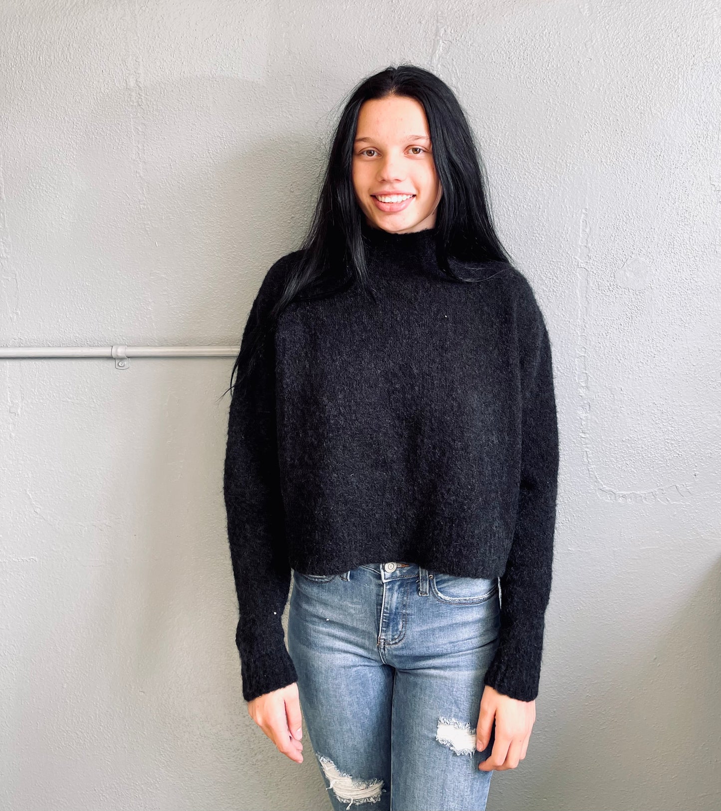 CALISON- Loose Mock Neck Pullover Sweater