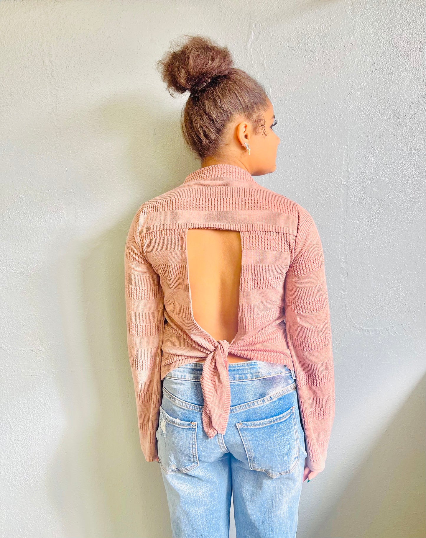 HEM AND THREAD- Mauve Open Back Sweater