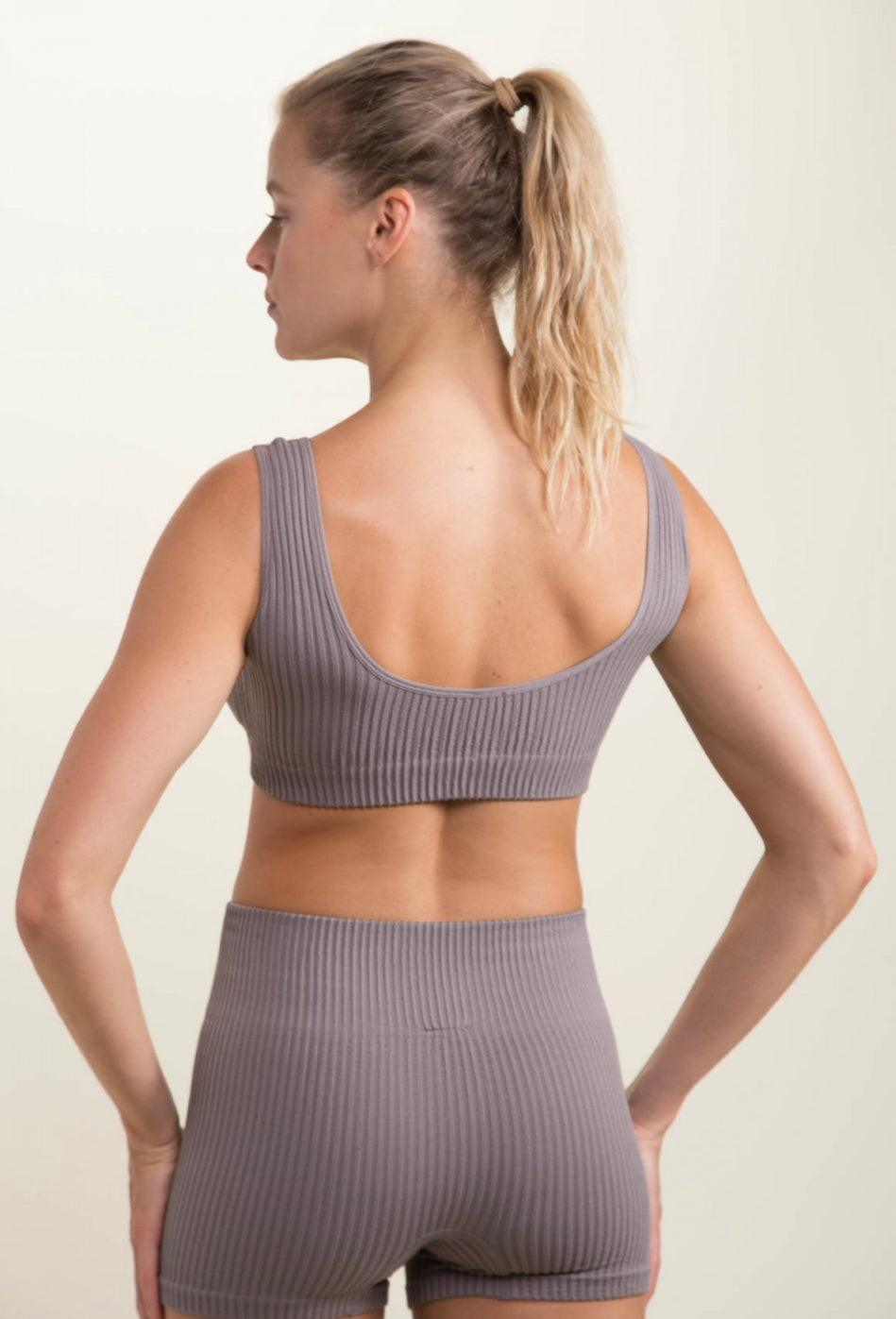 MONO B- Ribbed Seamless High Sports Bra