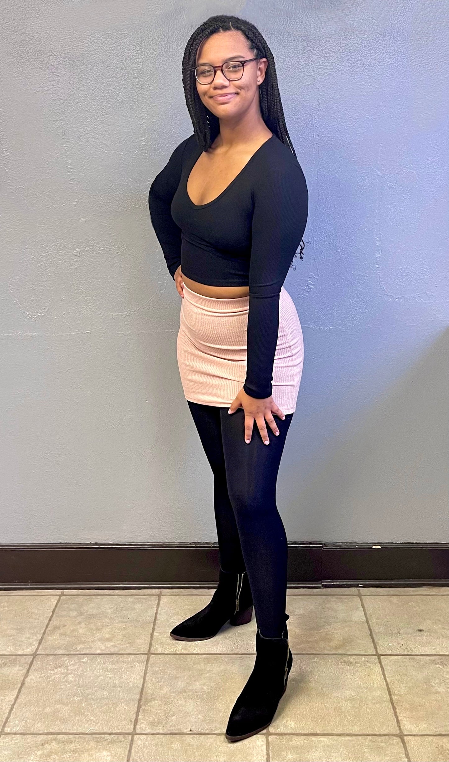 TIMING- Ribbed V-Neck Crop Top