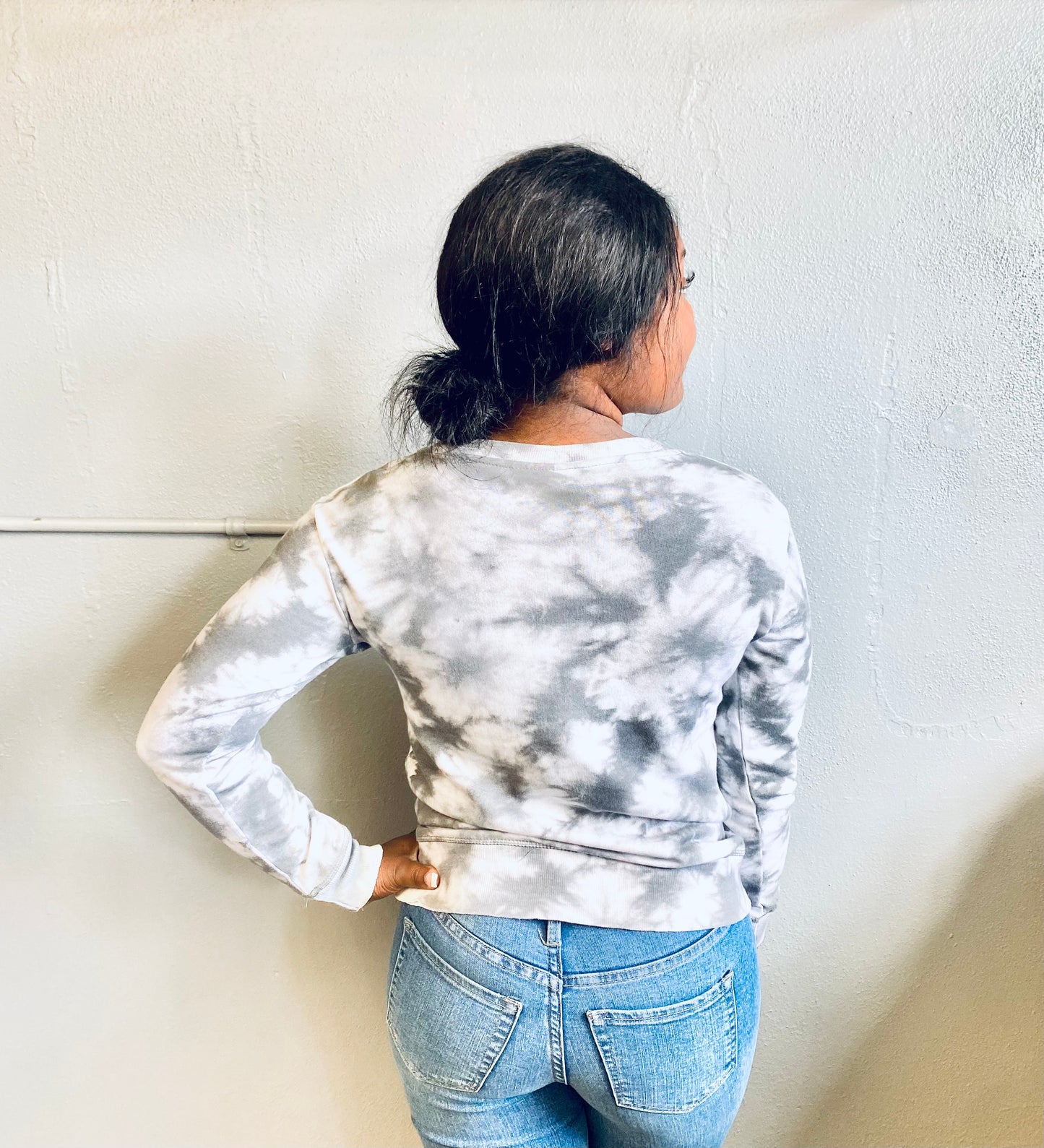 SOUTHERN SPIRIT- Tie Dye Lace Sweatshirt