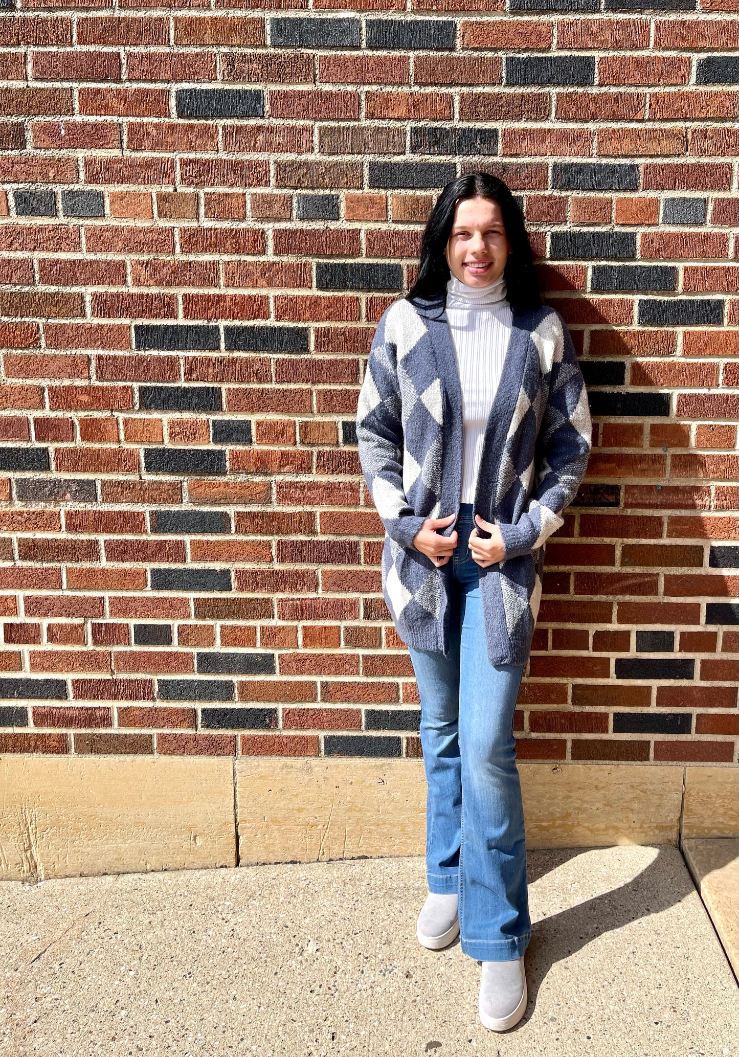 Q.Z.Z. TRADING- Diamond Pattern Cardigan