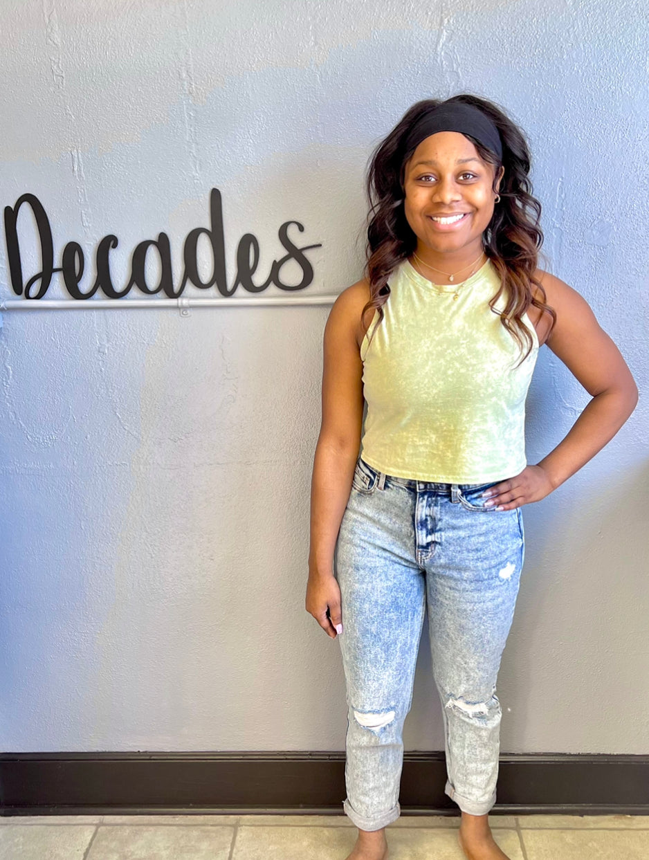 CELLO- High Rise Mom Jean w/ Cuff