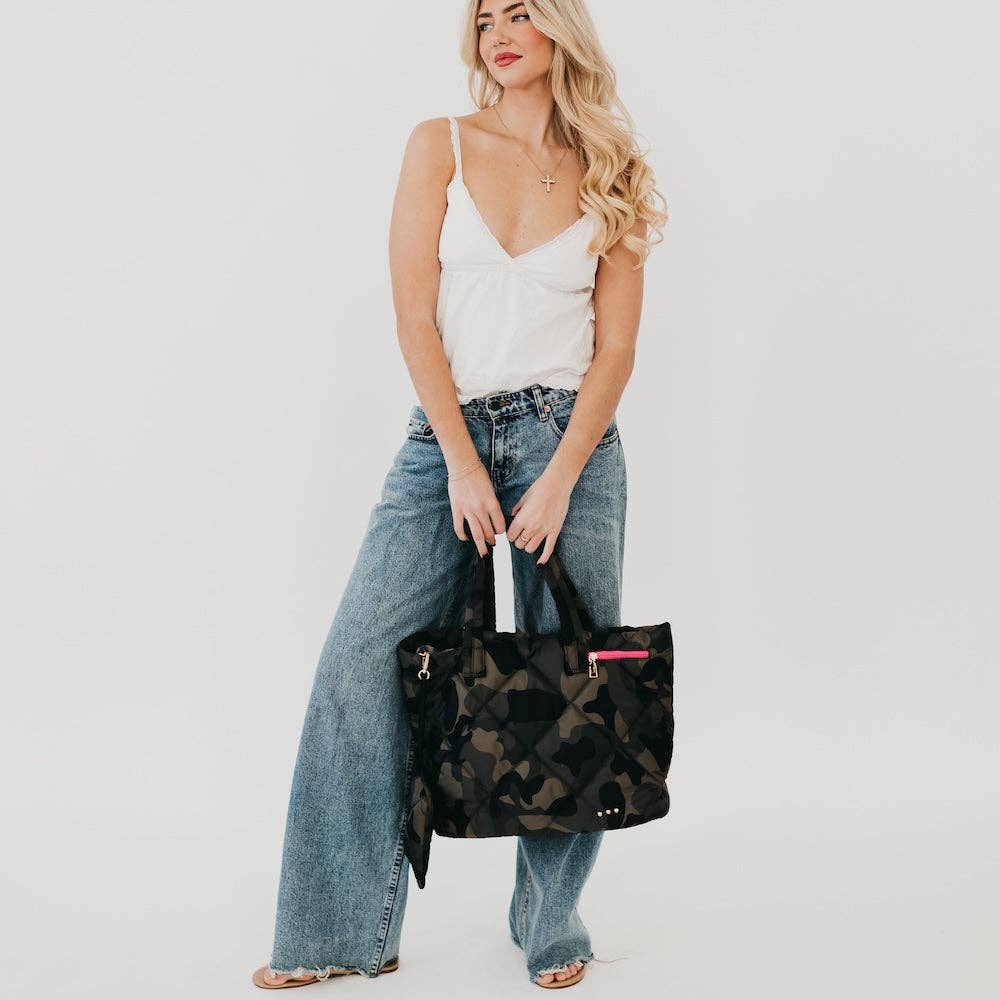 Presley Puffer Quilted Tote Bag With Pouch: Pink Floral