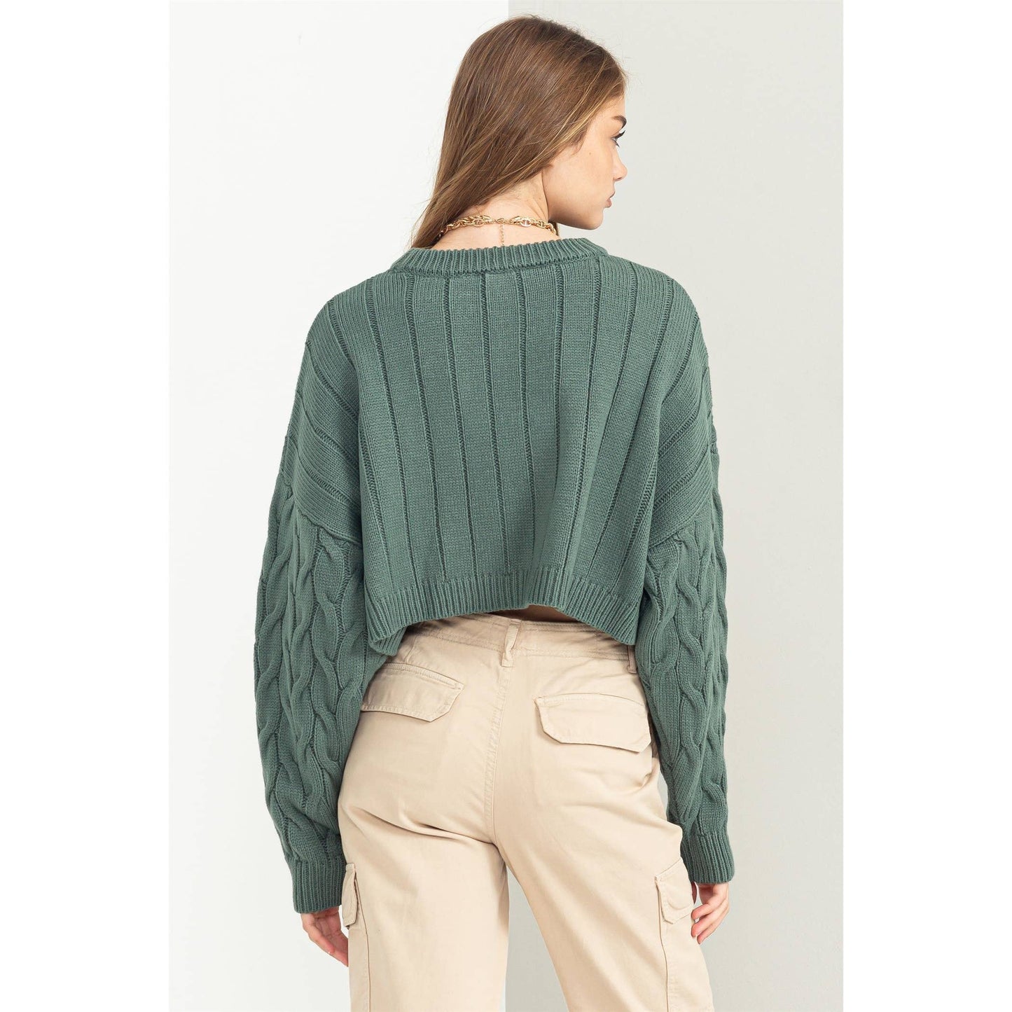 WEEKEND READY CABLE KNIT LONG SLEEVE CROP SWEATER: WISTERIA / S