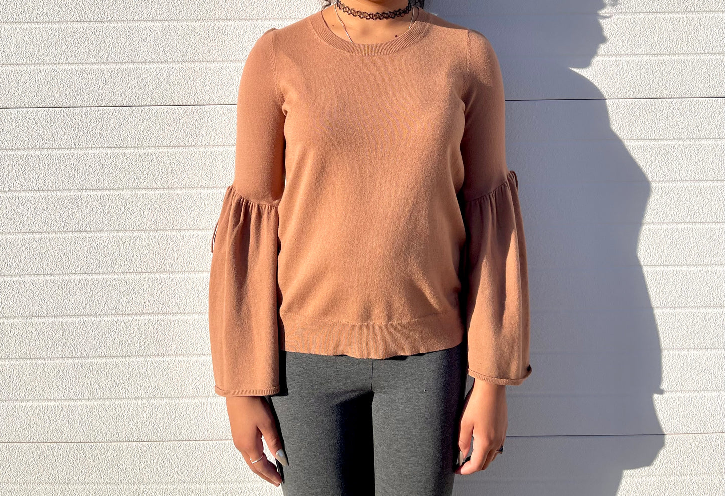 HEM AND THREAD- Lightweight Sweater With Tied Sleeves