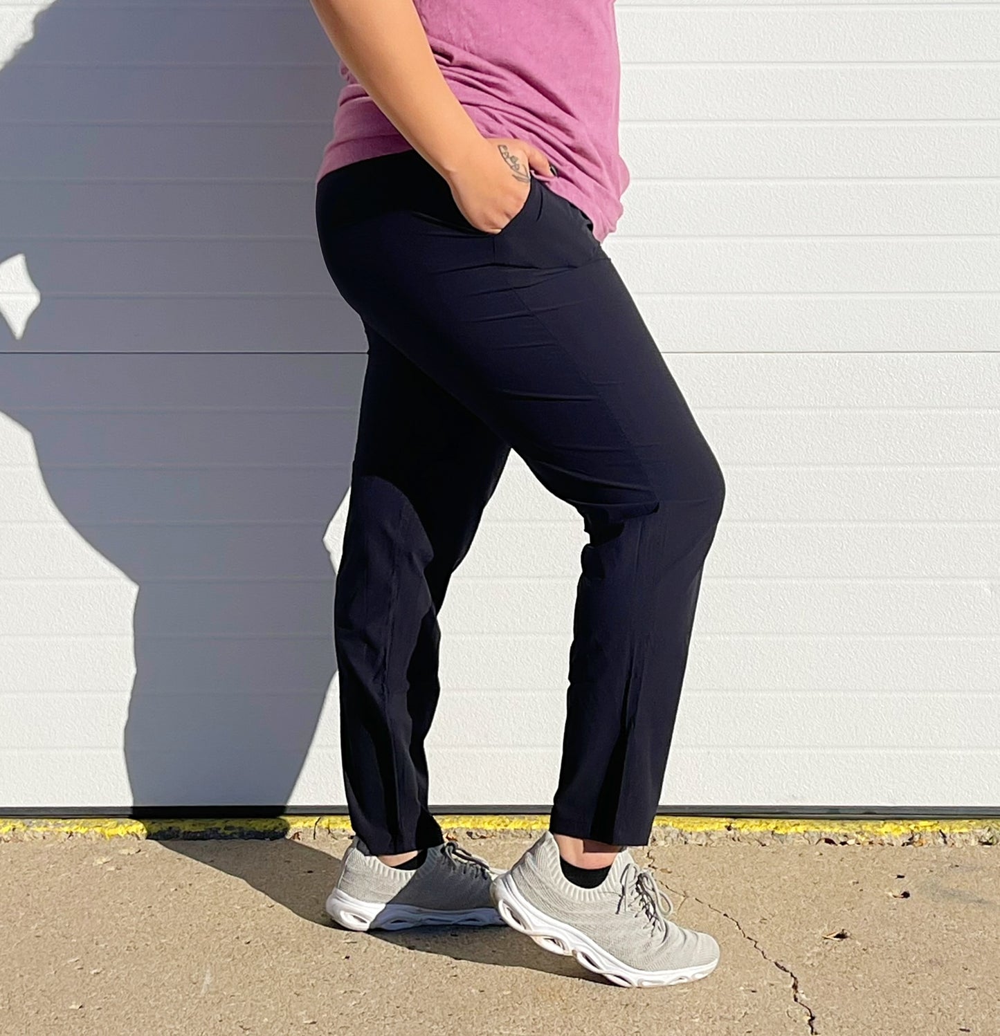 MONO B- CURVY Joggers with Tapered Leg