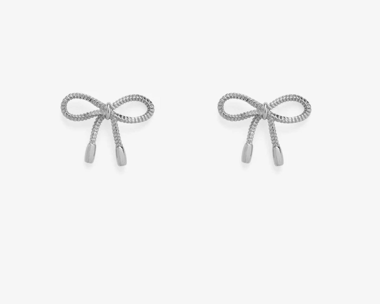 PURAVIDA- Bow Earrings
